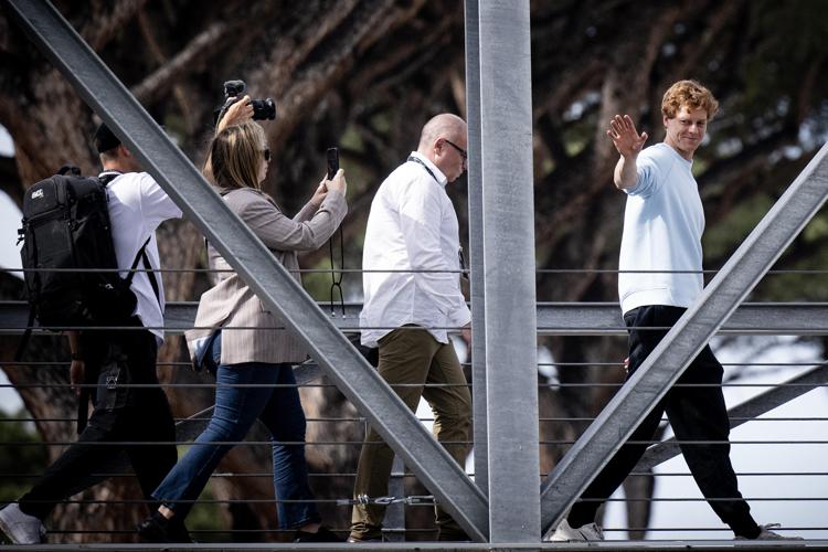 L'arrivo di Jannik Sinner al Centrale - Afp