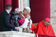 Papa, il nunzio di Kiev: ''Il suo appello per una pace senza armi faccia breccia, lo aspettiamo in Ucraina''