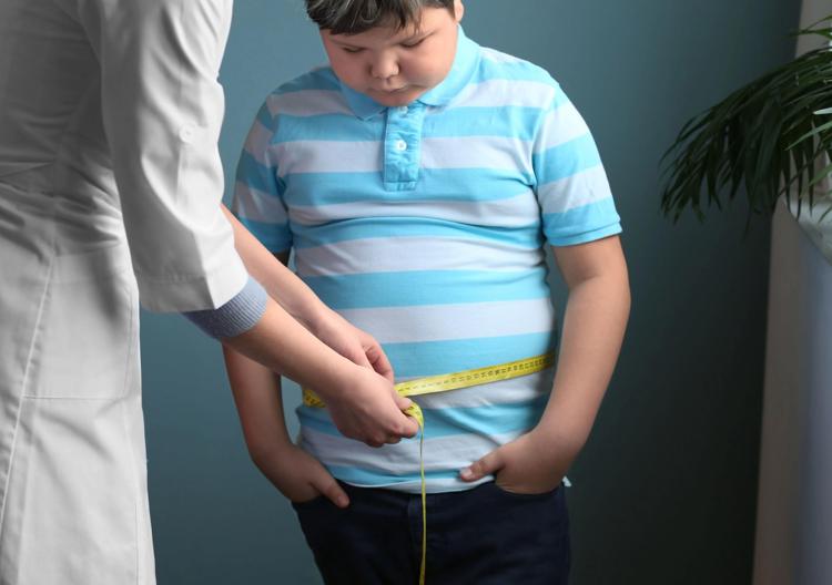 La pancetta dei bimbi? Se è troppa aumenta rischi cuore già a 10 anni