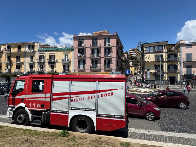 Una forte scossa di terremoto avvertita a Napoli e nei Campi flegrei - Ipa