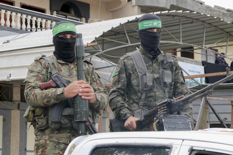 Miliziani di Hamas - (Afp)