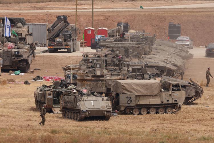Gaza, esercito Israele avvia ampia offensiva di terra nel nord e sud