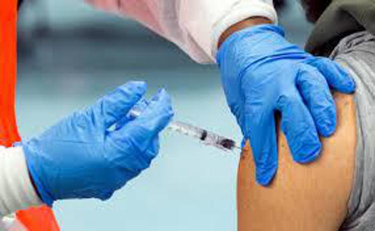 Vaccini motore di longevità, 'negli adulti leva strategica per invecchiamento attivo'