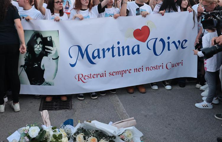 Fiaccolata per Martina Carbonaro ad Afragola, Napoli - Fotogramma /Ipa