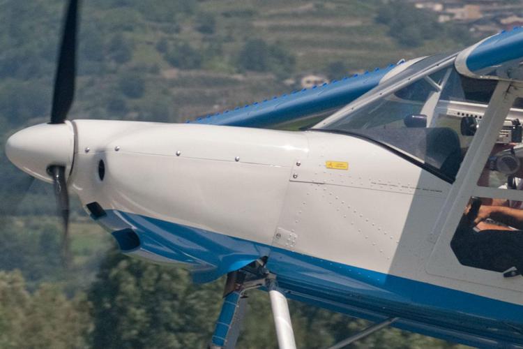 Un aereo ultraleggero (repertorio) - Fotogramma