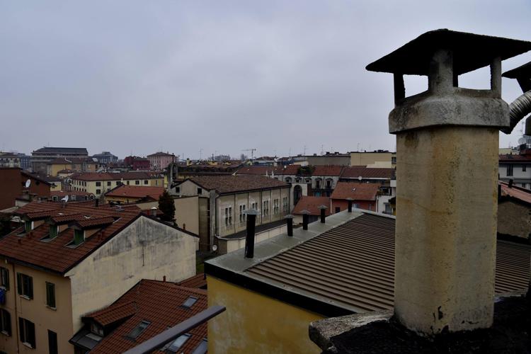 Tetti di Milano - (Ipa)