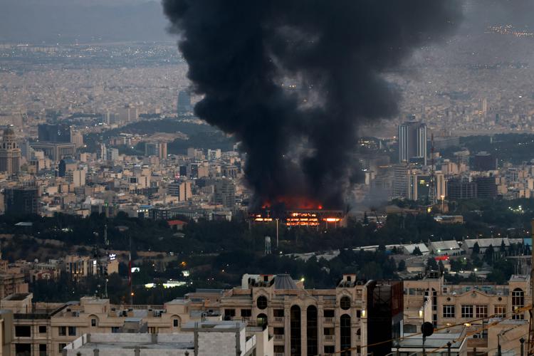 La tv di Stato iraniana attaccata da Israele - Ipa/Fotogramma