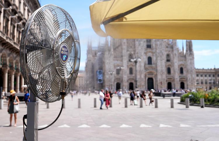 Caldo torrido sull'Italia, oggi 21 città da bollino rosso - Fotogramma /Ipa