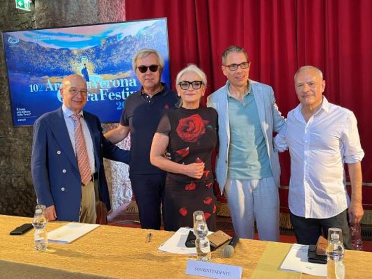 (conferenza stampa di presentazione di Carmen)