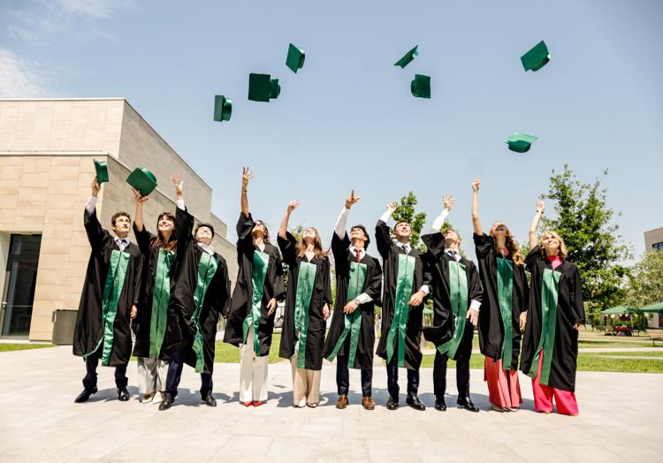 A Milano proclamati i primi laureati medici-ingegneri d'Europa