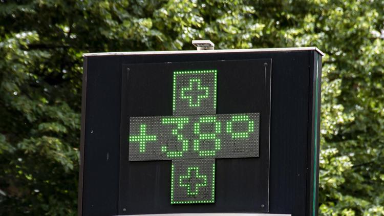Anche i farmaci 'soffrono' il caldo, vademecum Aifa con le raccomandazioni