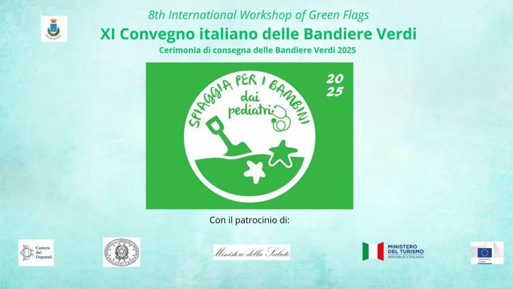 Estate, consegnate le Bandiere verdi 2025: le spiagge adatte ai bimbi scelte dai pediatri