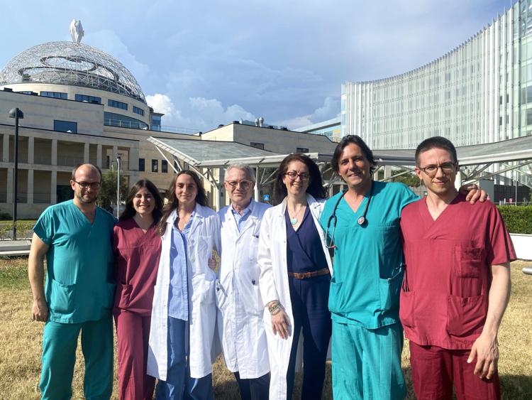 Il team di ricerca  - (Foto Irccs ospedale San Raffaele di Milano)