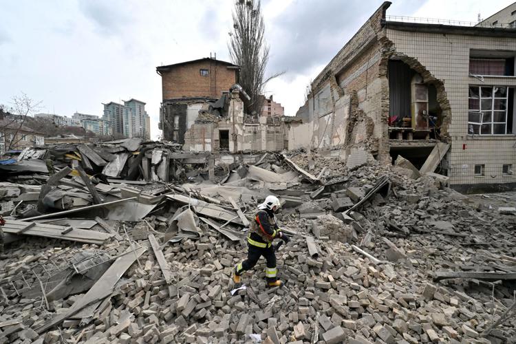 Ucraina, pioggia di droni dalla Russia. Iezzi: 