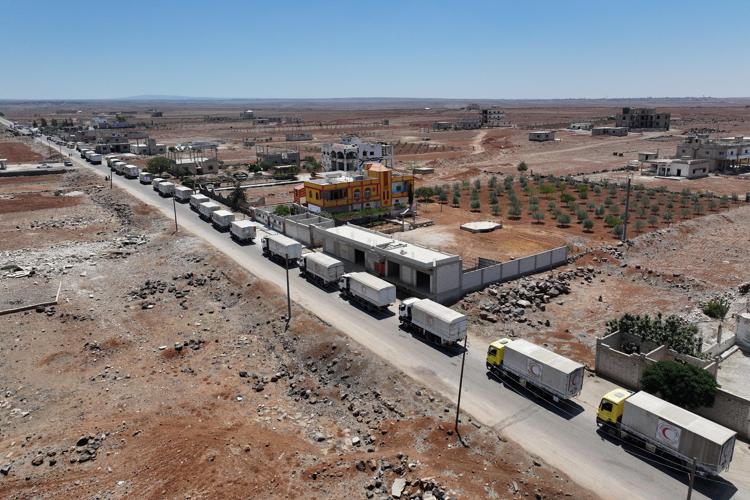 I camion di aiuti umanitari fuori da Gaza - Afp