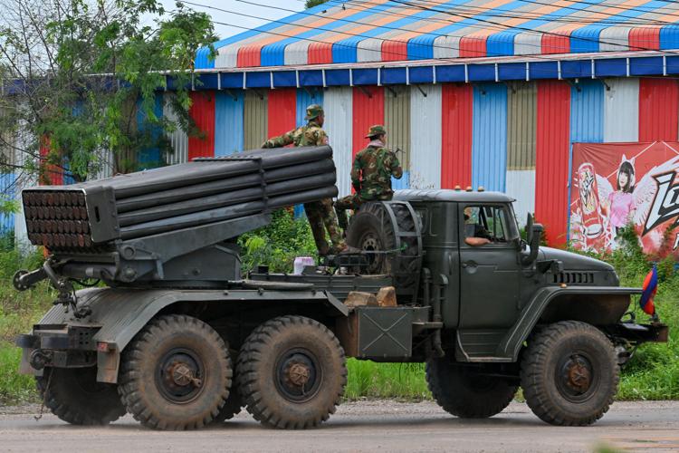 Soldati cambogiani