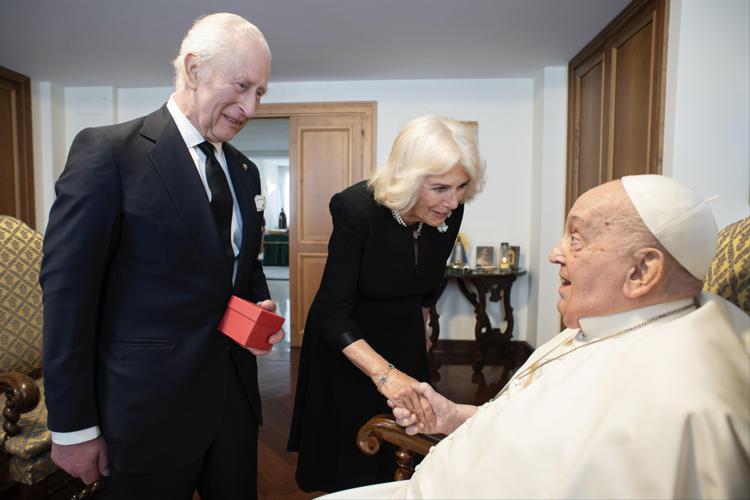 Carlo, Camilla e Papa Francesco - Fotogramma/IPA