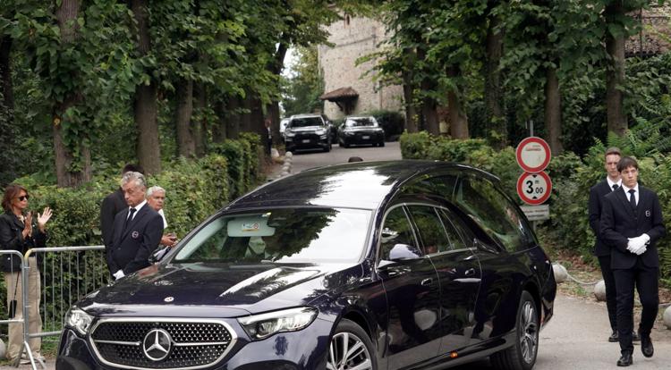 A Rivalta i funerali di Giorgio Armani presso la chiesa San Martino - Ipa