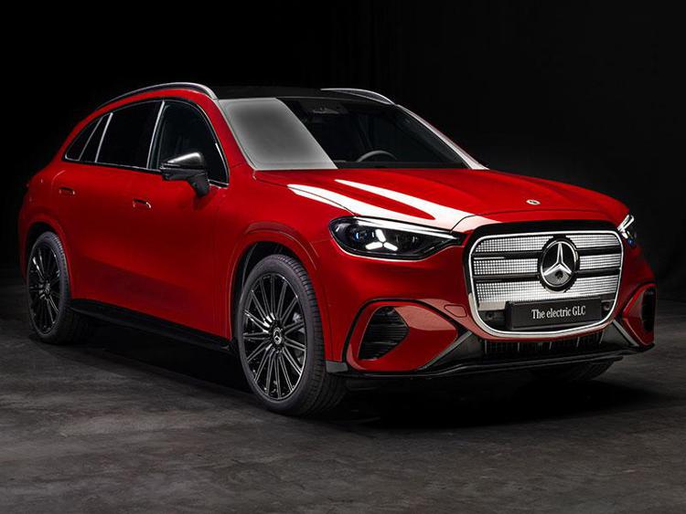 Nuova Mercedes-Benz GLC elettrica: lusso, tecnologia e autonomia record