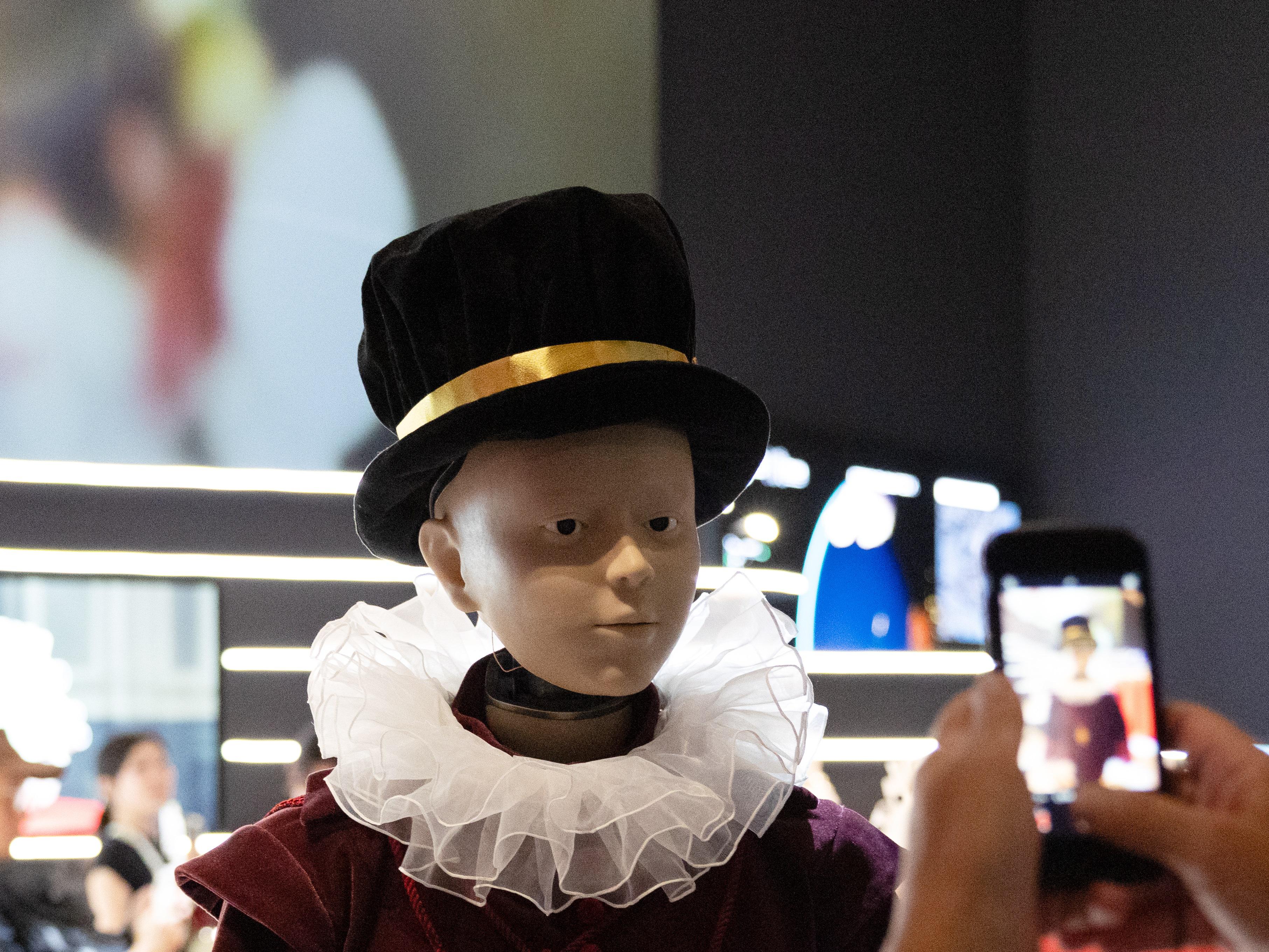 Il robot del giovane a capo della prima missione diplomatica giapponese in Europa Itō Mancho