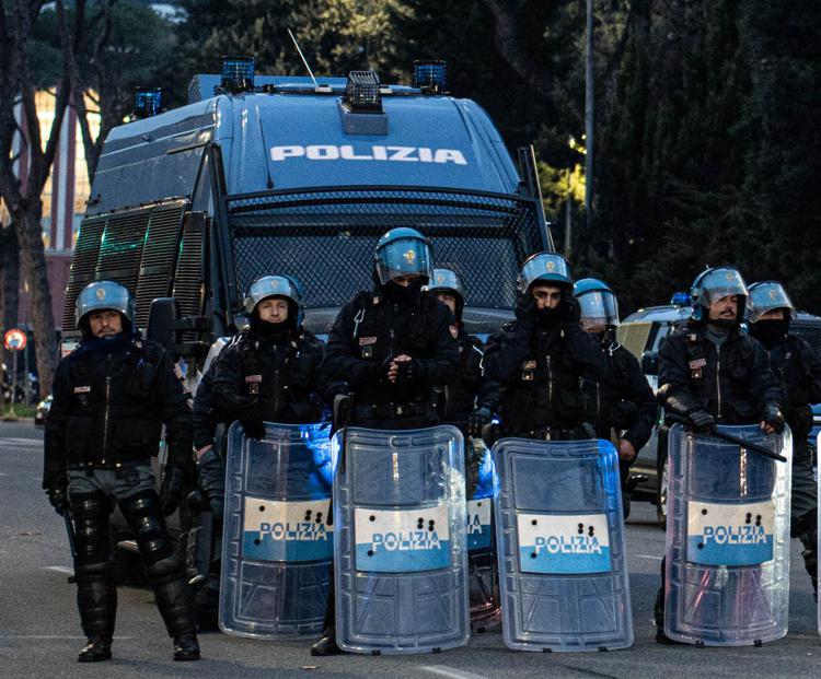 Polizia, repertorio (Fotogramma/Ipa)