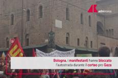 Scontri ai cortei per Gaza: guerriglia a Milano, caos in tangenziale a Bologna - Video