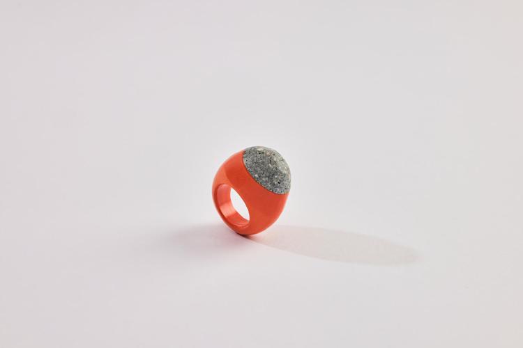 Wearable Concrete, la capsule di gioielli con il cemento firmati Giuliana Cella