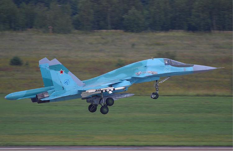 Un caccia Su-34 russo