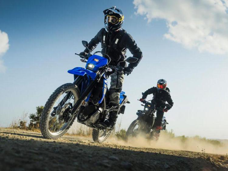 Yamaha WR125R 2026: la porta d’accesso all’adventure riding