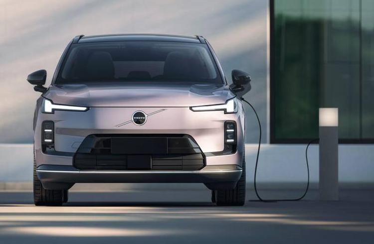 Per Volvo +1% globale a settembre, casa festeggia 1 mln di plug-in vendute