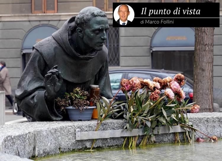 Statua per San Francesco a Milano - Fotogramma /Ipa