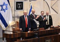 Il presidente Usa Donald Trump alla Knesset - (Afp)