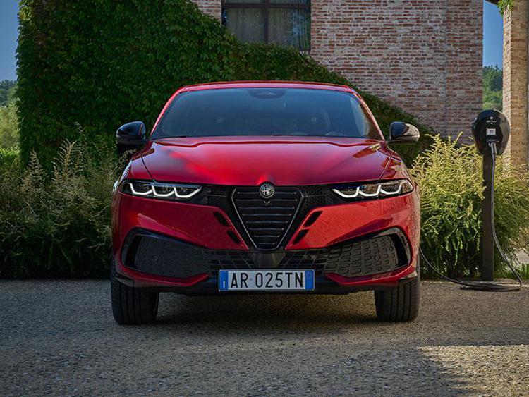 Nuova Alfa Romeo Tonale: design, tecnologia e dinamica ai vertici