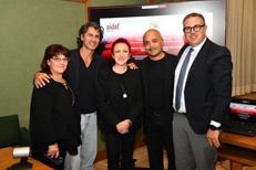 Kledi Kadiu accanto a Mvula Sungani, Domenico Barbuto, Amelia Salzano, Loredana Errico