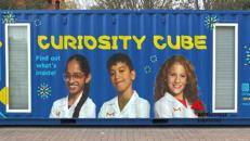 Ricerca, il Curiosity Cube di Merck chiude il tour europeo 2025 a Ivrea