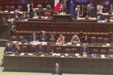 Meloni a Conte in aula: