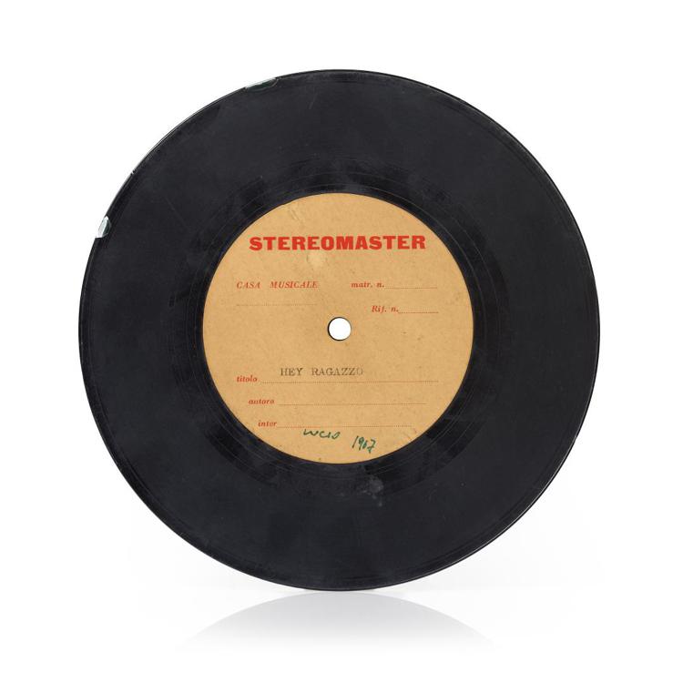 All'asta cimeli di Pink Floyd, Ramones, Battisti e Mina