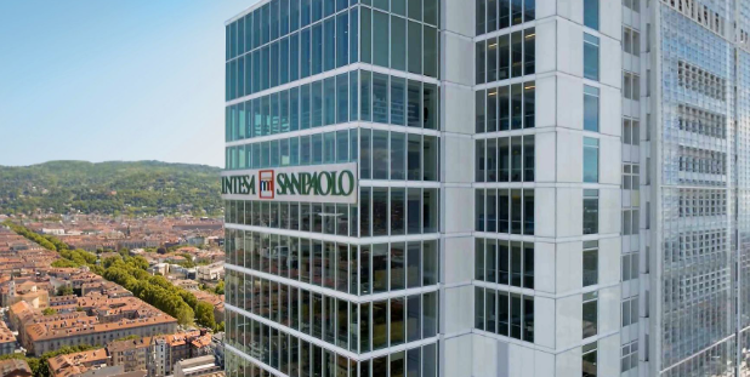 Intesa Sp e Unicredit dominano Ftse Mib, valgono 30% paniere