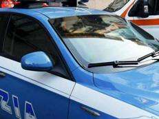 Una volante e l'ambulanza (Fotogramma/Ipa)