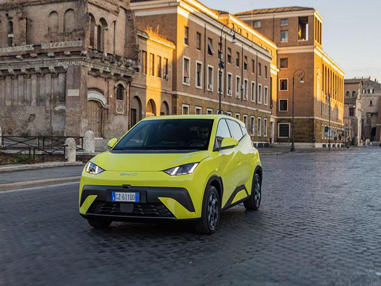 BYD potenzia il post-vendita in Italia con il nuovo magazzino ricambi di Fagnano Olona