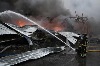 Soccorsi in Ucraina dopo l'attacco russo nella notte - Afp