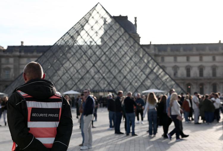 Il museo del Louvre - (Afp)